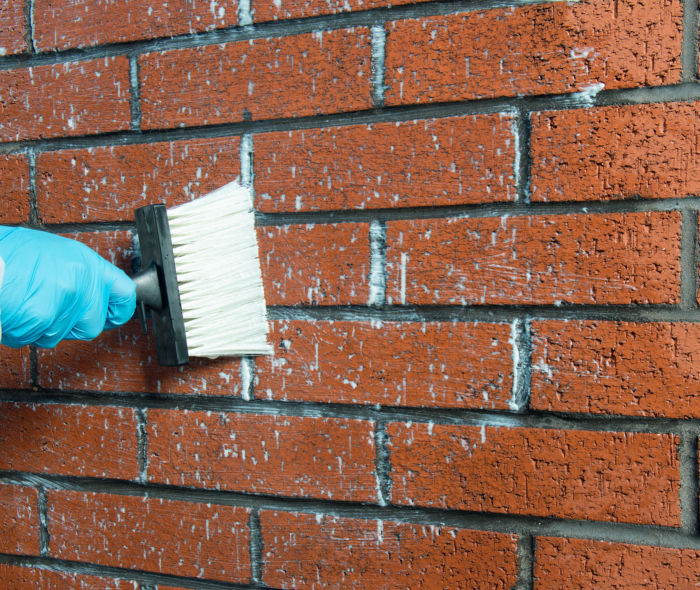 How to use masonry water repellent