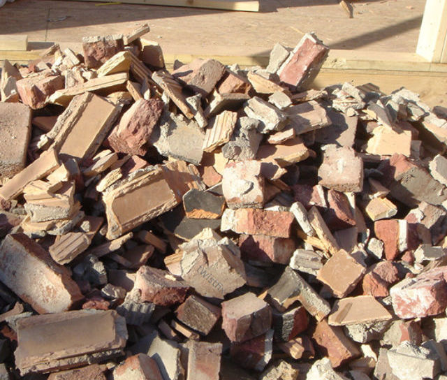 Brick Arch Collapse Injures Builders