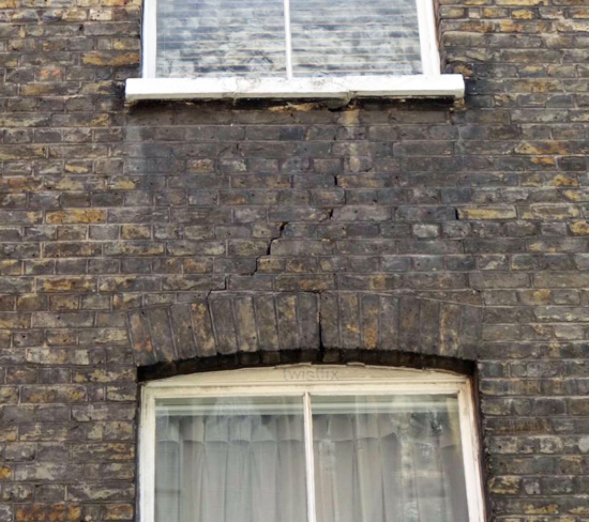 brick lintel failure