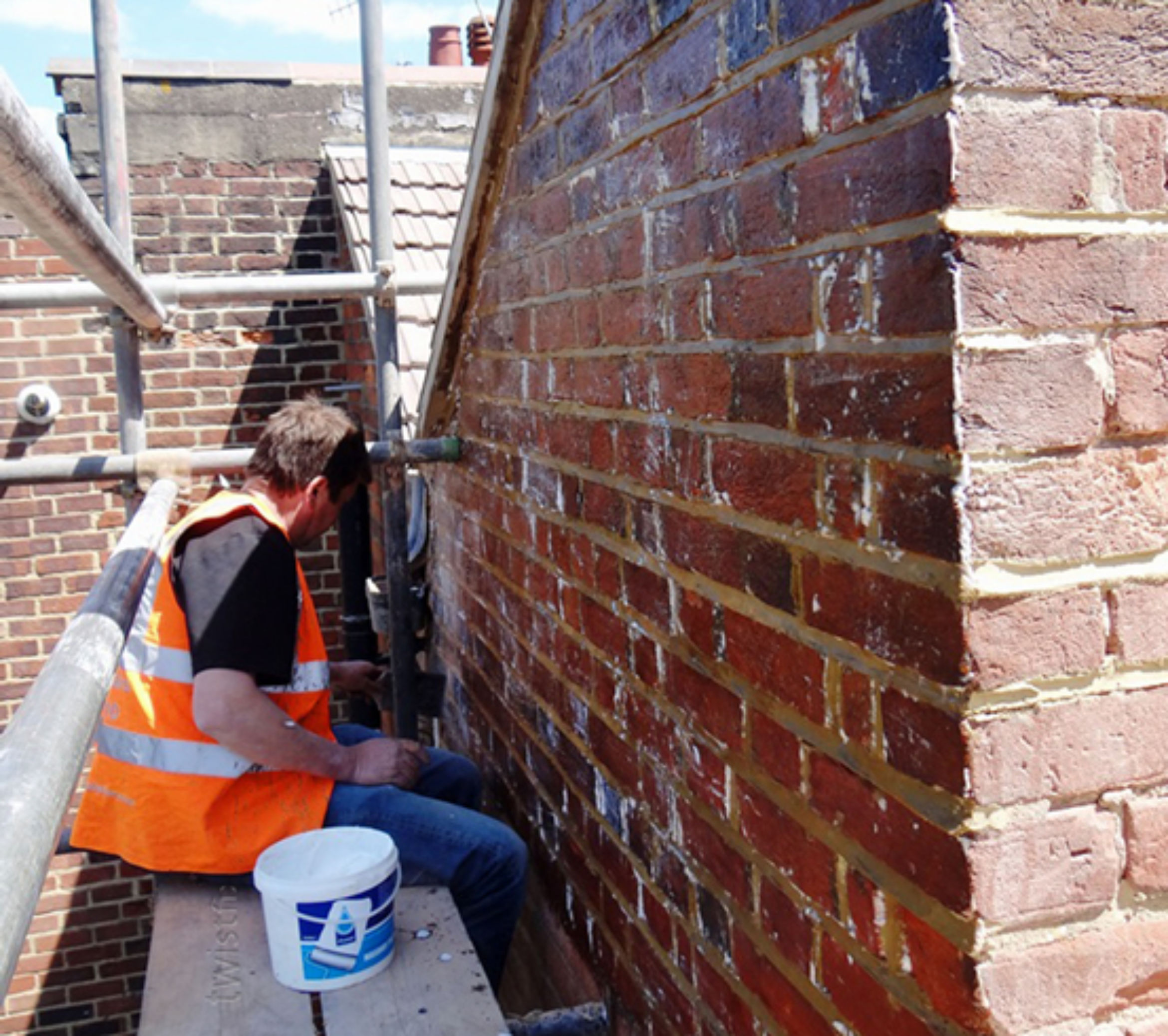 masonry facade cream london