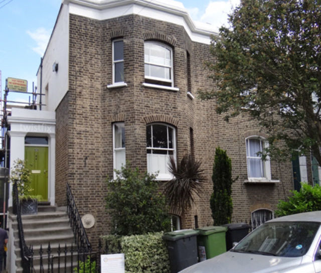 New Cross, Old Cracks