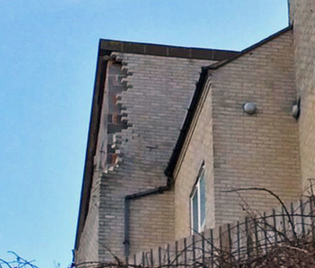 Lack of Wall Ties Leads to Demolition