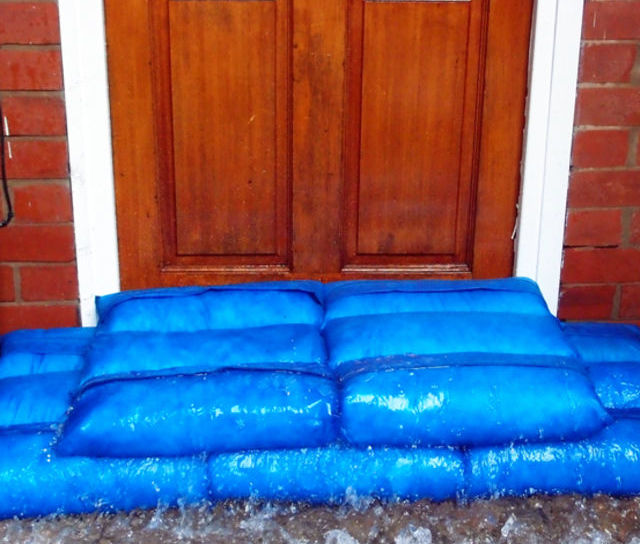 Free Hydrosacks with every Flood Pump Kit